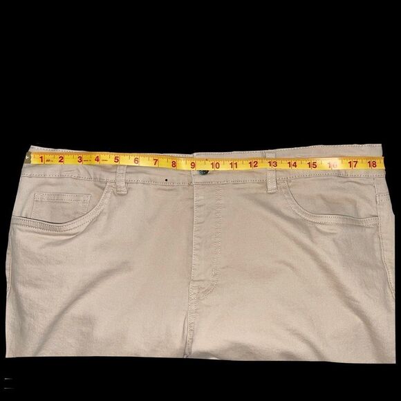 CHAPS Wide-Leg Capris  - Picture 2 of 4